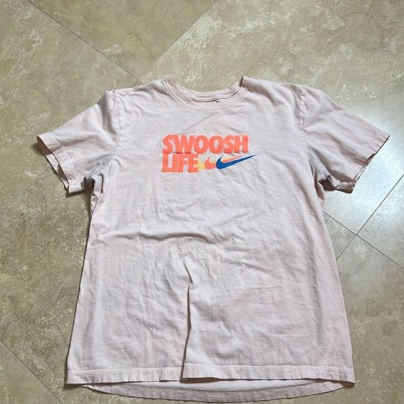 Nike Other - 💕Nike Tee💕